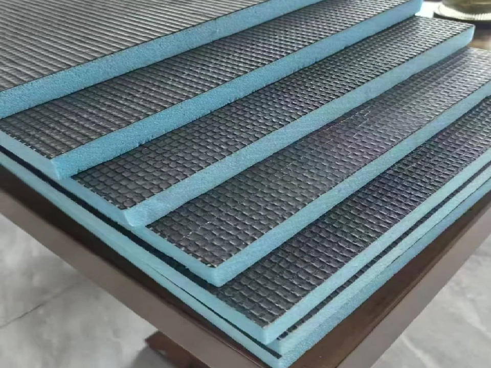 <strong>防水背衬板做墙面</strong>