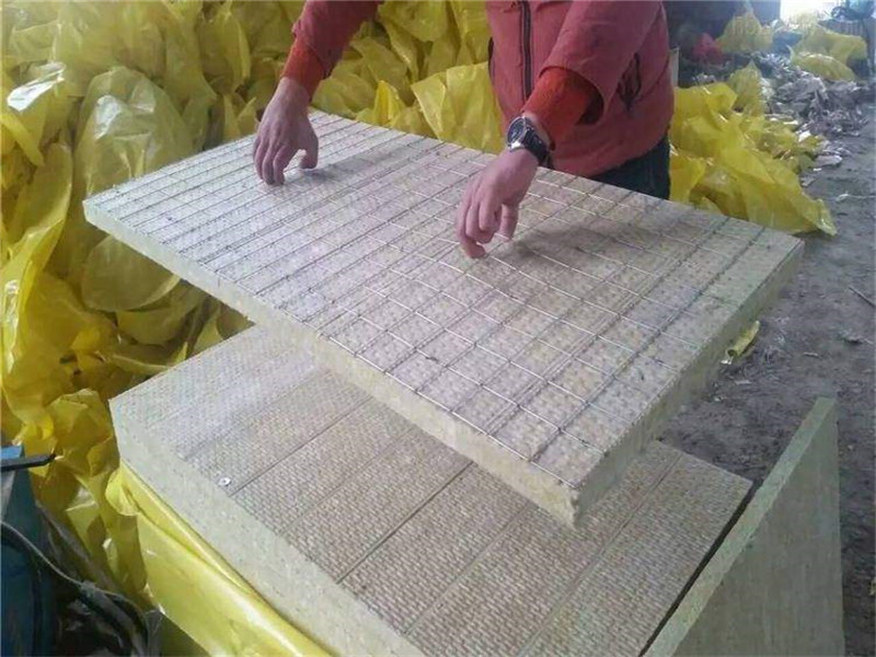 钢网插丝岩棉板